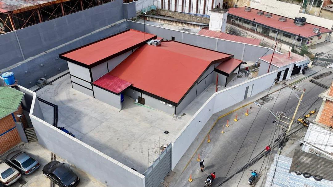 Vista aérea de un módulo institucional terminado